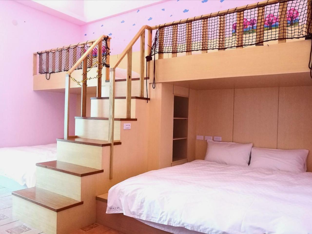 Love Ocean & Happy Bay Homestay Donggang Eksteriør billede