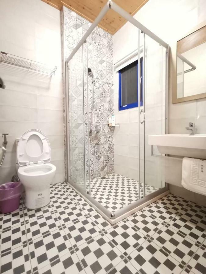 Love Ocean & Happy Bay Homestay Donggang Eksteriør billede