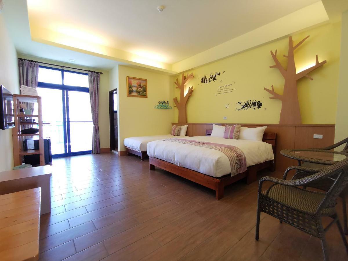 Love Ocean & Happy Bay Homestay Donggang Eksteriør billede