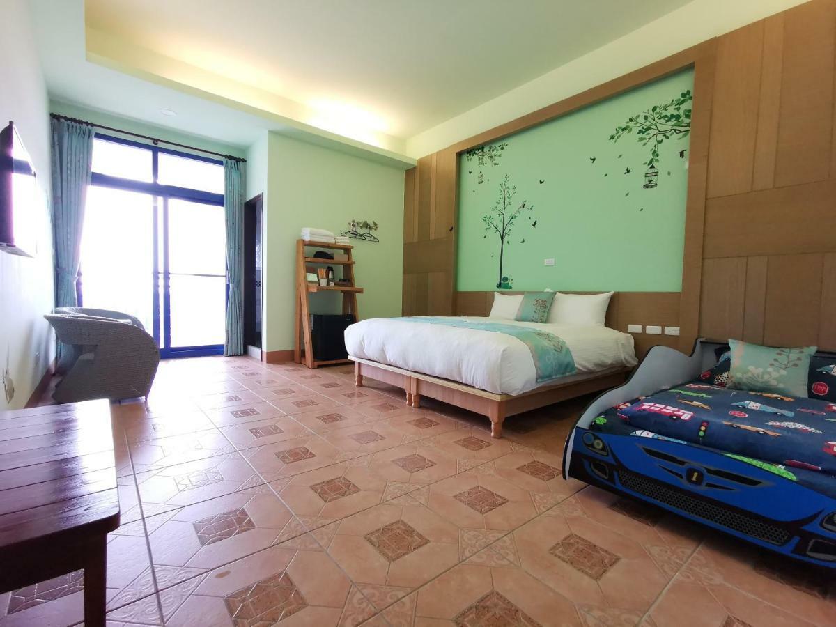 Love Ocean & Happy Bay Homestay Donggang Eksteriør billede