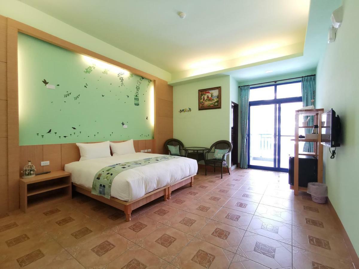 Love Ocean & Happy Bay Homestay Donggang Eksteriør billede