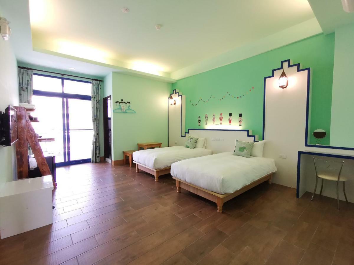 Love Ocean & Happy Bay Homestay Donggang Eksteriør billede